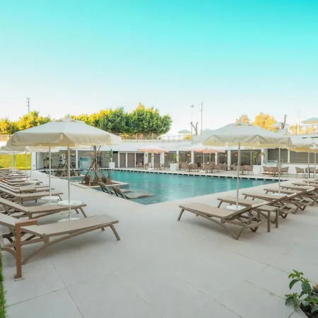 Prive & - Adults Only 16 4*