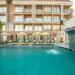 Aparthotel Prive & - Adults Only 16