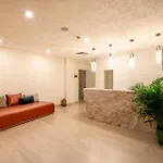 Prive & - Adults Only 16