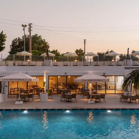 Prive & - Adults Only 16 Apart Otel