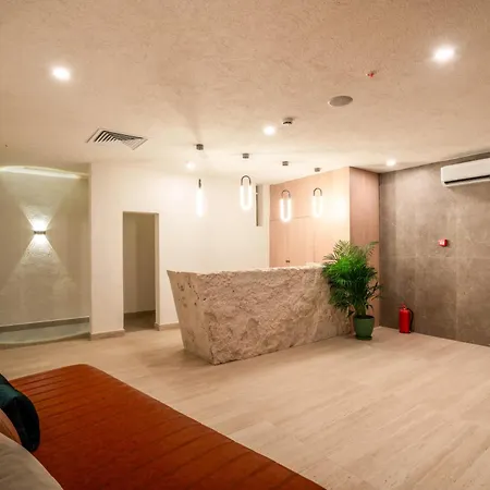 Prive & - Adults Only 16 Aparthotel