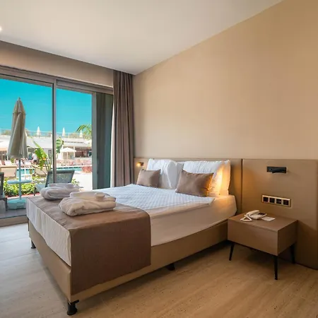 Prive & - Adults Only 16 Aparthotel Side