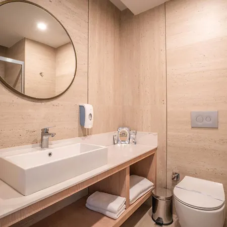 Prive & - Adults Only 16 Apart Otel Side