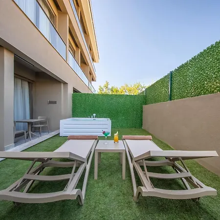 Prive & - Adults Only 16 4*