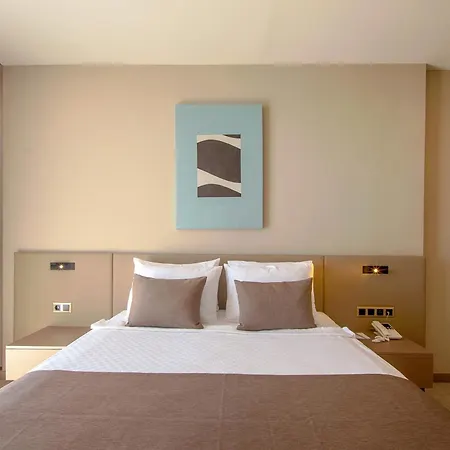Prive & - Adults Only 16 Apart Otel Side