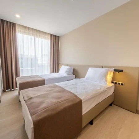 Prive & - Adults Only 16 Apart Otel 4*