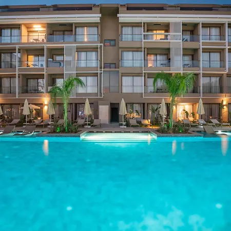 Prive & - Adults Only 16 Apartahotel 4*