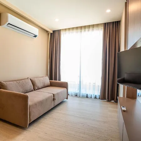 Prive & - Adults Only 16 Apartahotel