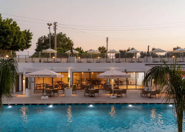 Prive & - Adults Only 16 Apartmanhotel