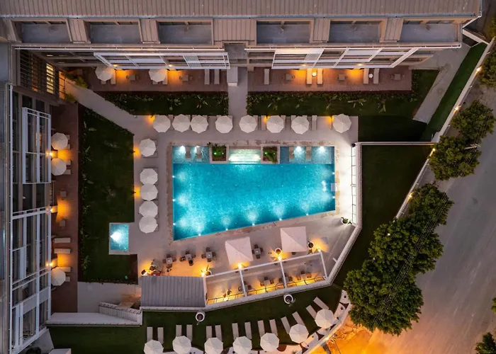Prive & - Adults Only 16 Apartmanhotel