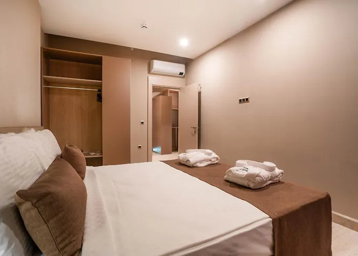 Prive & - Adults Only 16 Apartmanhotel